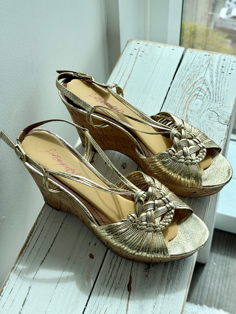 Metallic Gold Woven Leather Platform Wedge Slingback Sandals Sz 6.5 VTG Y2K FLAW